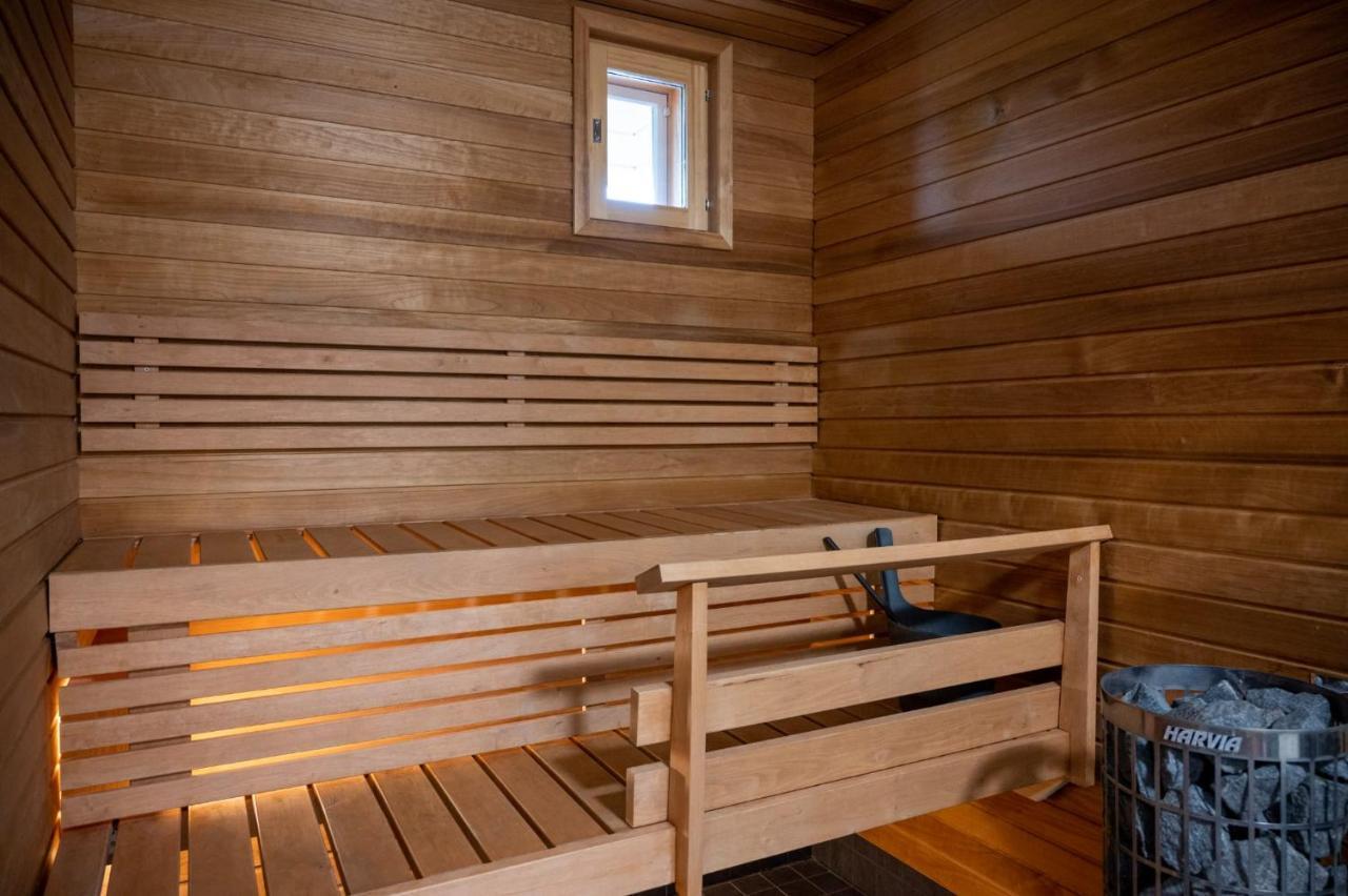 Villa Puistola & Sauna, Near Santa'S Village Рованиеми Экстерьер фото
